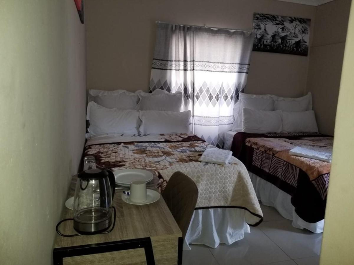 Pinto City Motel เคมป์ตัน พาร์ค ภายนอก รูปภาพ